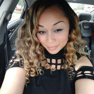 Meet your Posher, Roselyn